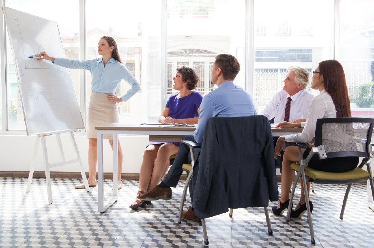 Sunkumų dėl talentų išlaikymo patiriantys darbdaviai linkę investuoti į jų mokymą