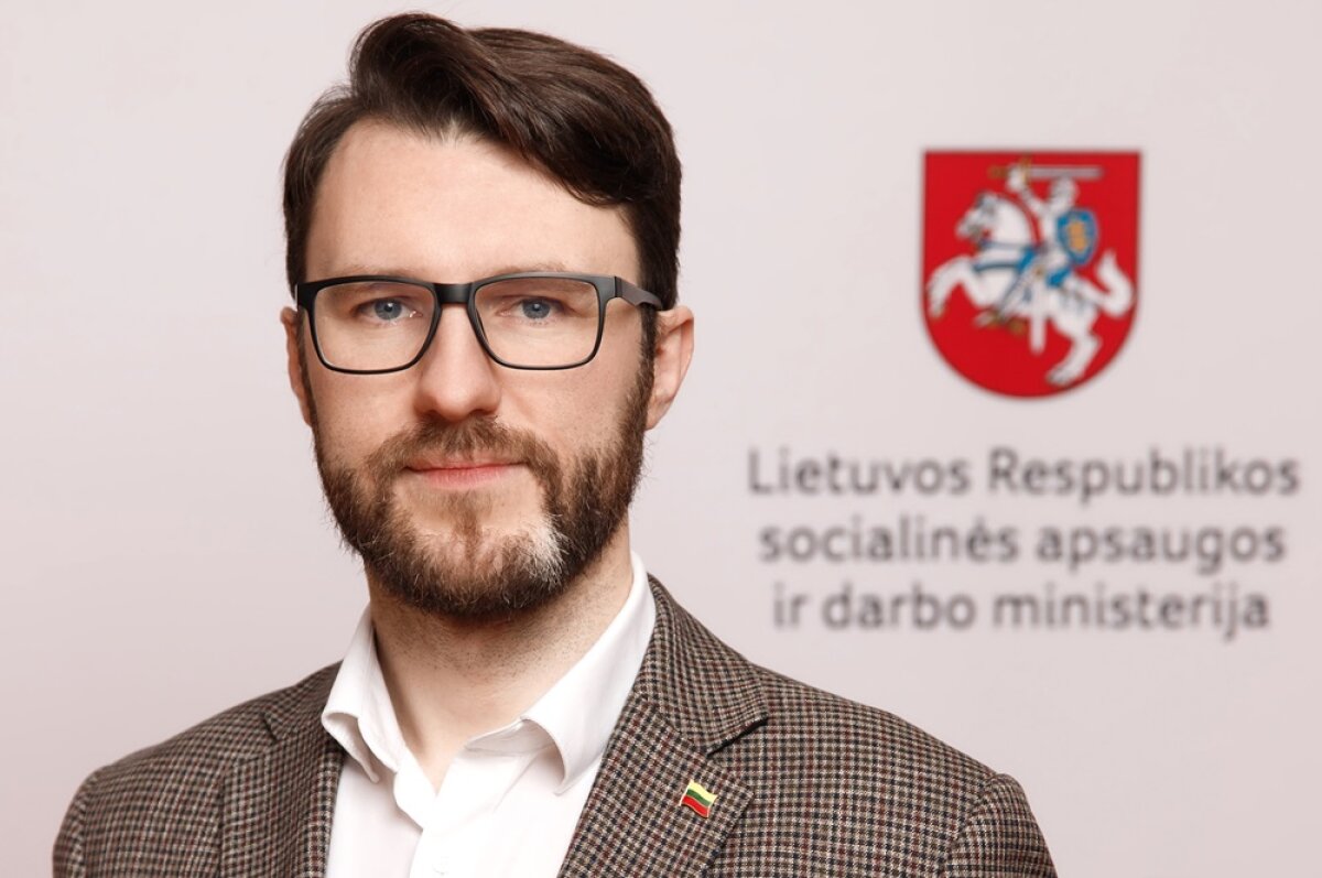 Darbą pradeda socialinės apsaugos ir darbo ministras V. Šilinskas