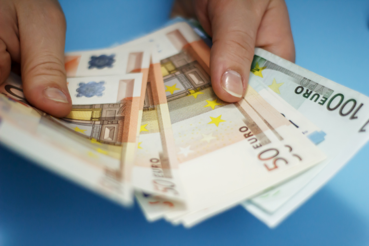 Užimtumo tarnyba apžvelgė atlyginimų raidą: ryškėja nauji lyderiai